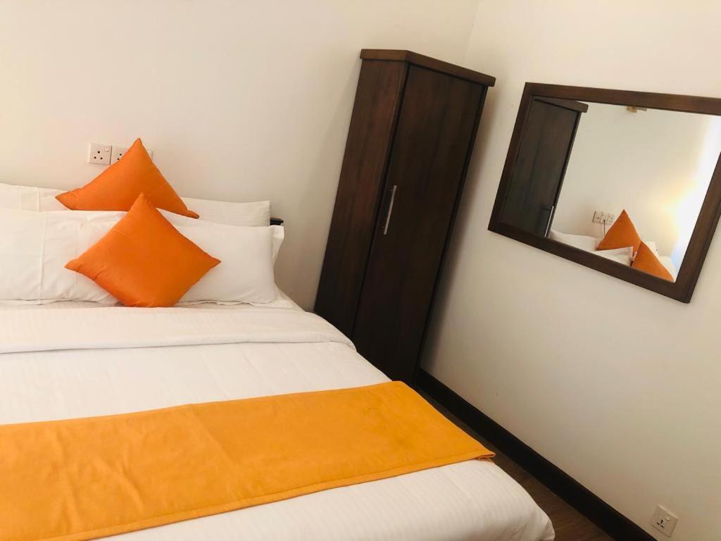 Andora Nuwara Eliya Hotel Ngoại thất bức ảnh